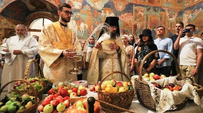 Яблочный спас.jpg